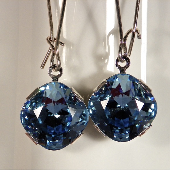 Swarovski Crystal Earrings - Picture 3 of 9